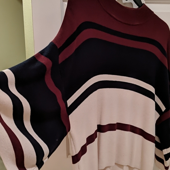LOFT Navy Blue, Cream & Burgundy sweater - Picture 3 of 5